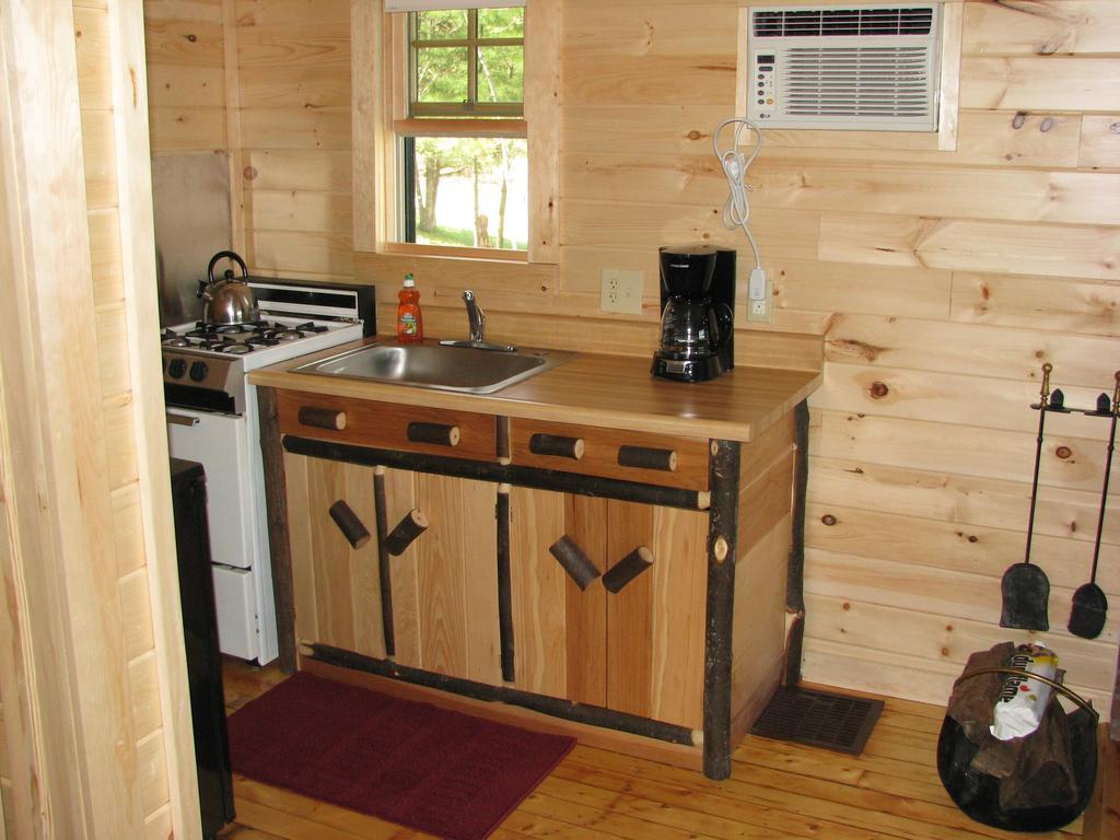 Pine Knoll Hotel Lakeside Lodge & Cabin Old Forge Rom bilde