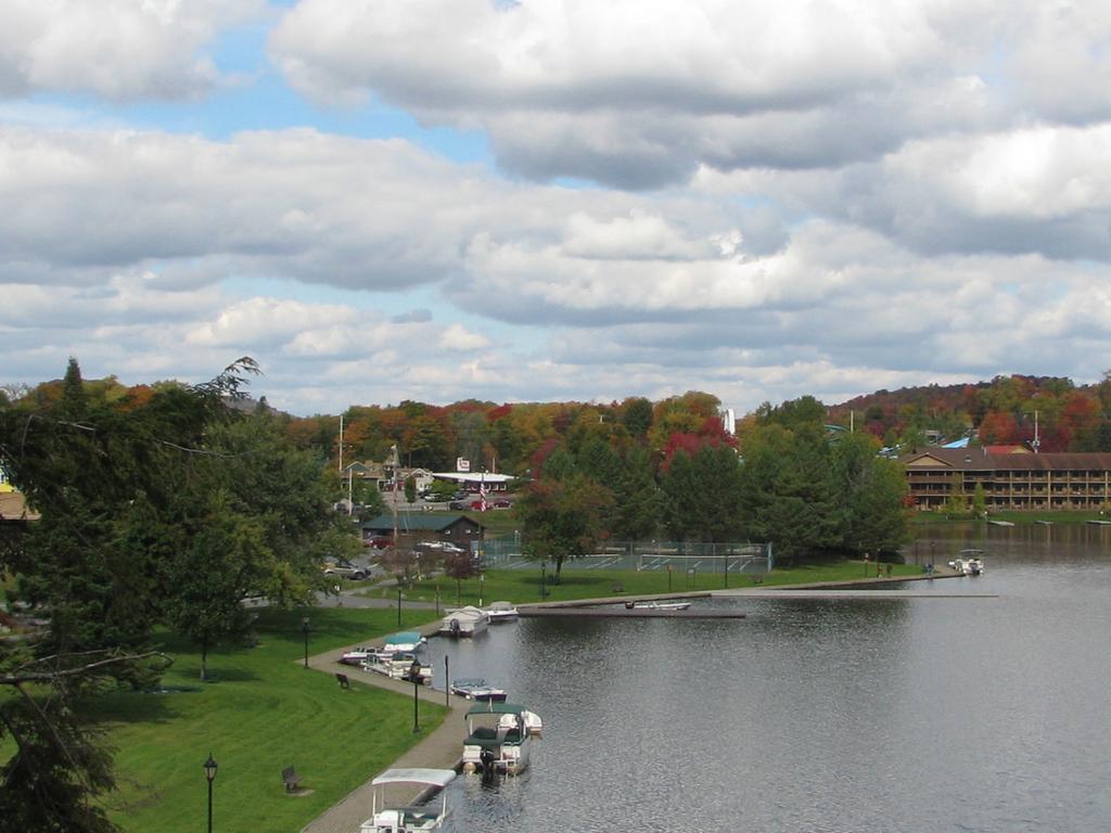 Pine Knoll Hotel Lakeside Lodge & Cabin Old Forge Rom bilde