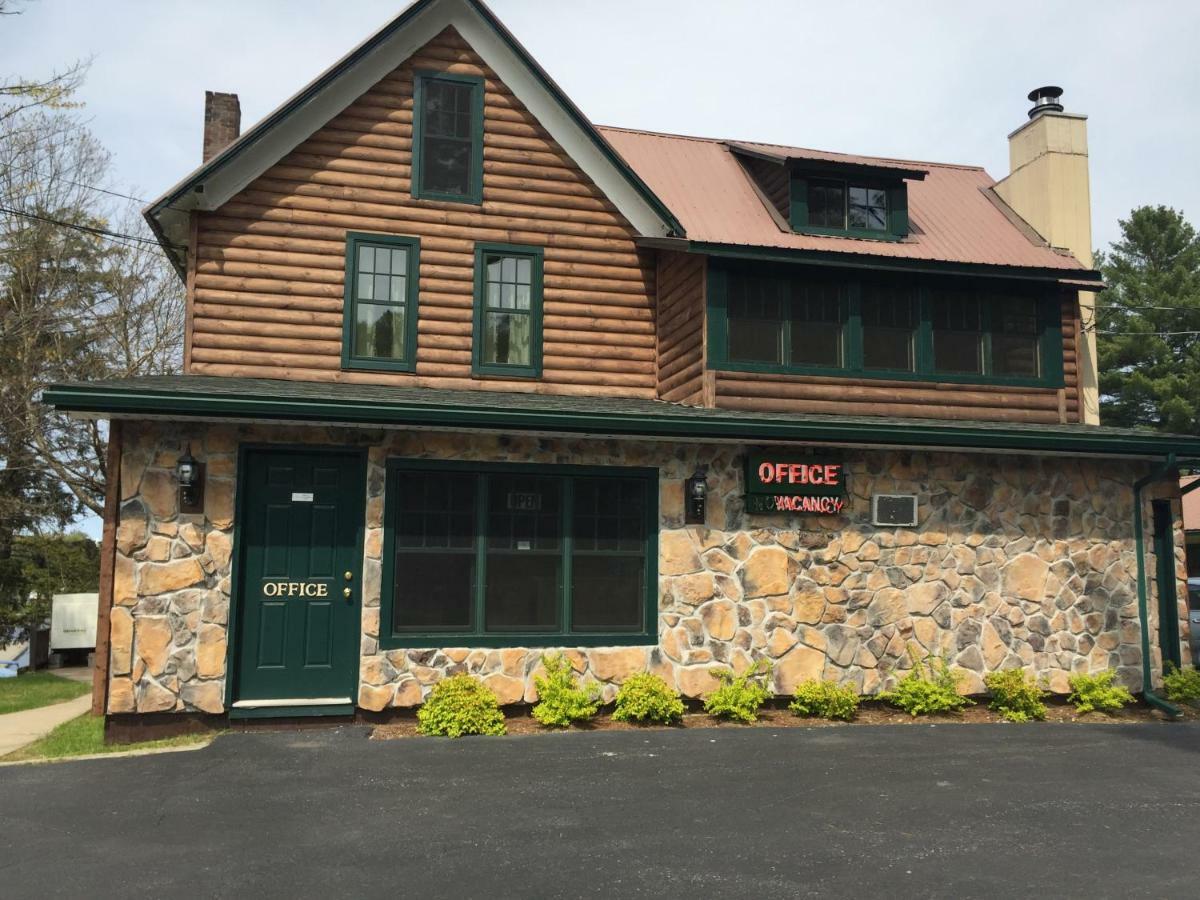 Pine Knoll Hotel Lakeside Lodge & Cabin Old Forge Eksteriør bilde
