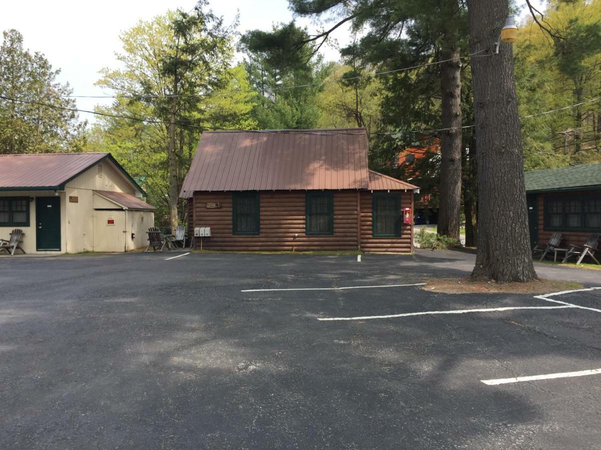 Pine Knoll Hotel Lakeside Lodge & Cabin Old Forge Eksteriør bilde