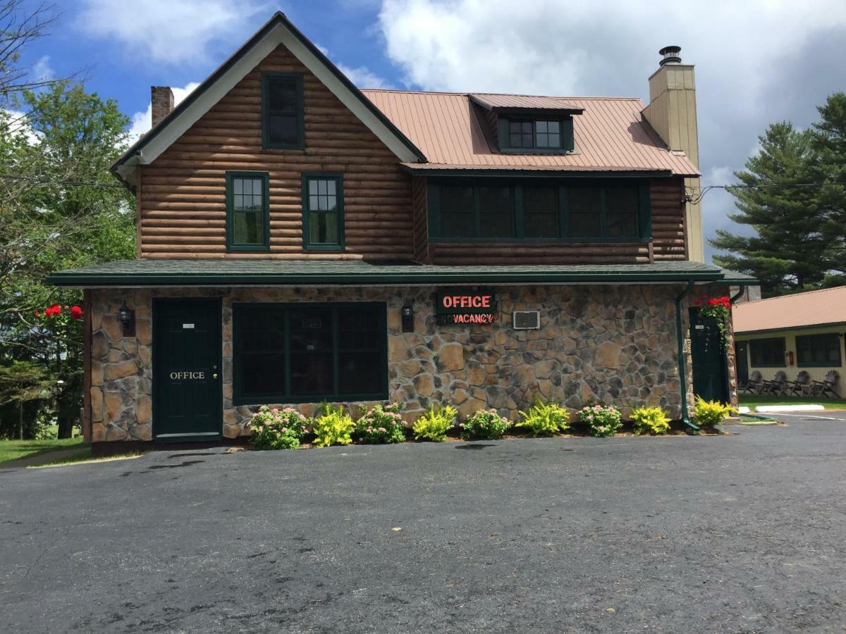 Pine Knoll Hotel Lakeside Lodge & Cabin Old Forge Eksteriør bilde